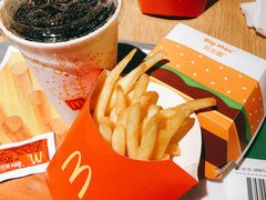 -麦当劳(中山公园龙之梦店)