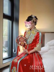 -衣贝姿婚纱礼服馆