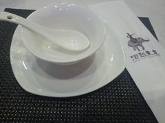 -滇越乘象云南餐厅(豆各庄店)