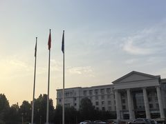 -中家鑫园温泉酒店鑫悦汤泉