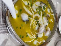 酸汤乌鱼片-鹅冠港式茶餐厅(来福士店)