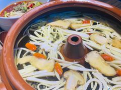 -雀舞云南菜(乐客城店)