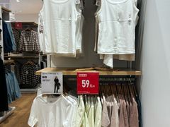 -优衣库(广州番禺万达广场店)