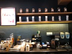 -星巴克(杭州湖滨银泰E区店)