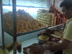 -Bánh Mì Huynh Hoa