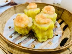 明虾蟹籽烧卖-赏点粤式点心(广州塔店)