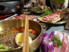 -围炉肉舍•炭烤活鳗•丹东海鲜烤肉(步行街店)