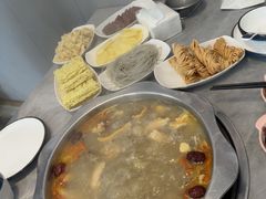 -光头药膳鸡(莱茵小镇店)