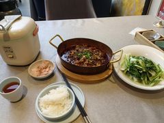 -有红鸡毛店·川菜(建设路店)