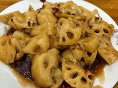 -美顺香食府鱼头老店(雪野湖店)