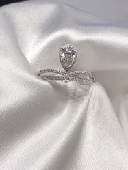 -威德钻石-克拉钻大本营(南京东路店)