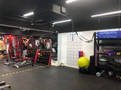 -坚果健身24小时工作室(定西路店)