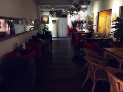 -拖板鞋咖啡旅行酒店(春熙路地铁站店)