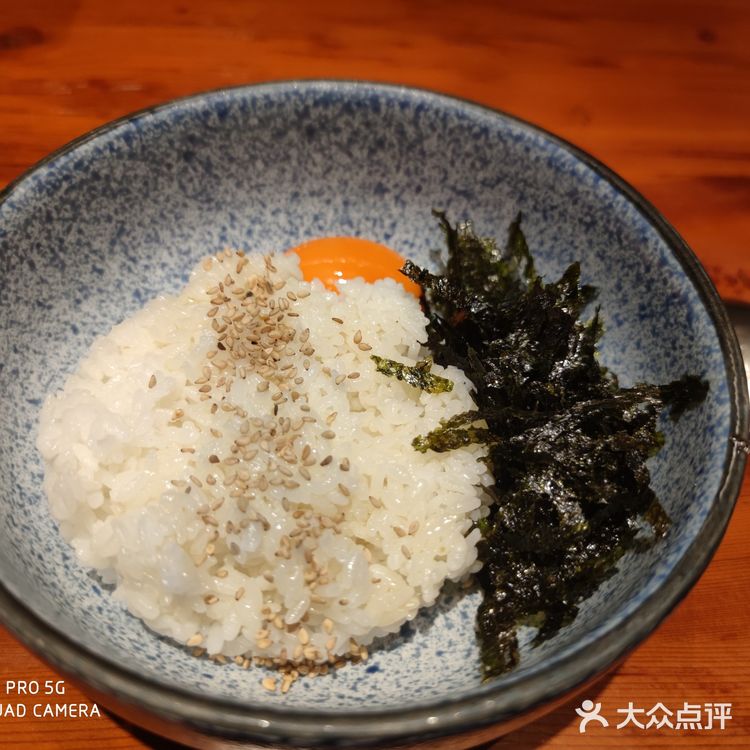 炸黄鱼也是外表被炸的特别酥脆,就是一定要趁热吃