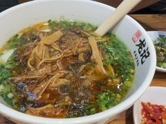 -湘人龙记老长沙米粉(鸟巢店)