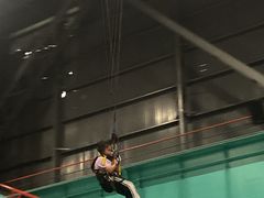 -极限PLAY运动娱乐新世界·团建派对潮玩休闲馆·室内蹦极高空游乐园