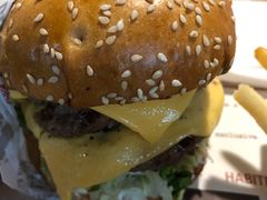 -The Habit Burger Grill 哈比特汉堡(复兴soho店)