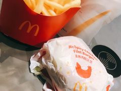 -麦当劳(中山公园龙之梦店)