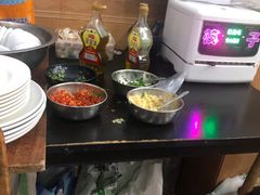 -孖妹上肉饺子馆