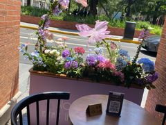 -LESCEDARS Brasserie Bistro香柏树