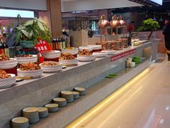 -新艺自助美食城(中山路店)