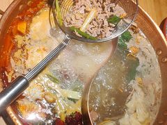 -洱火云南酸菜牛肉火锅(石景山当代商城店)