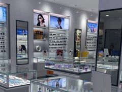 -光明眼镜·蔡司授权(徐泾店)