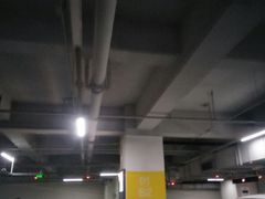 -成都银泰中心-停车场