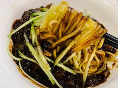 炸酱面-桃园中华料理炸酱面(燕儿岛路店)
