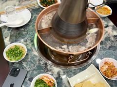 -楼外楼大刀肉传统火锅居(幸福街店)