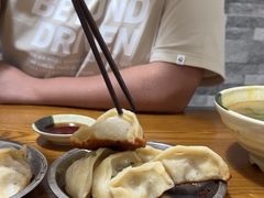 -黄阿姨锅贴大王(万航渡路店)