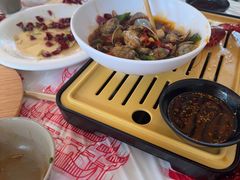 -肥肥虾庄·金牌油焖大虾(汉口城市广场店)