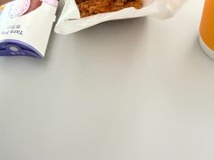-麦当劳(上海虹桥站30B检票口楼上)