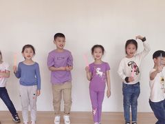 -蓝话筒·少儿成人演讲口才·主持朗诵·戏剧表演(大华第一坊店)