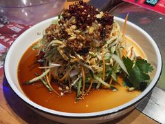 -山河屯铁锅炖·非遗东北菜(南山店)
