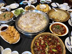 -老来福·非遗酸汤兔(凯旋路店)