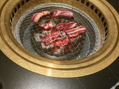 -山川小町·极番烧肉(新地假日广场店)