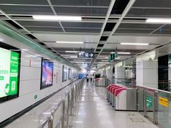 -新南门(地铁站)