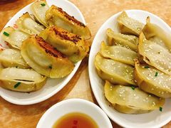 -小姜锅贴(凤凰街店)