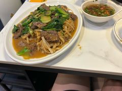 -六合里雄记汕头牛肉火锅(东门店)
