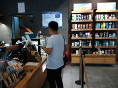 -星巴克臻选(济南万达店)
