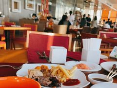 大堂-视界美食自助餐厅·石家庄希尔顿酒店