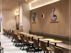 等位区-Tims天好咖啡·贝果(星河中心店)