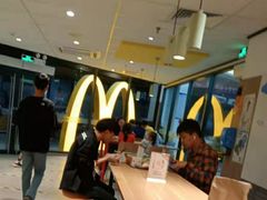 -麦当劳(宝龙店)