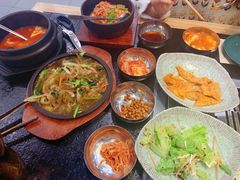 -臻牛烤肉