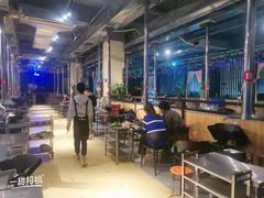 大堂-胡四哥特色火盆烧烤(总店)