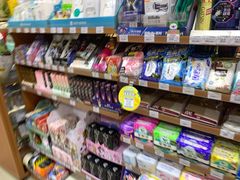 零售区-全家便利店(梅园路店)