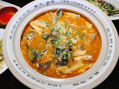-魏铭鱼头捞饭(晋阳路店)
