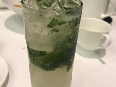 -晶荷轩(香港迪士尼乐园酒店)