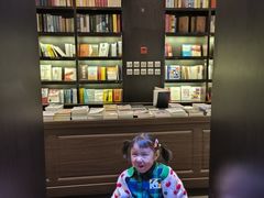 -钟书阁(松江泰晤士小镇店)